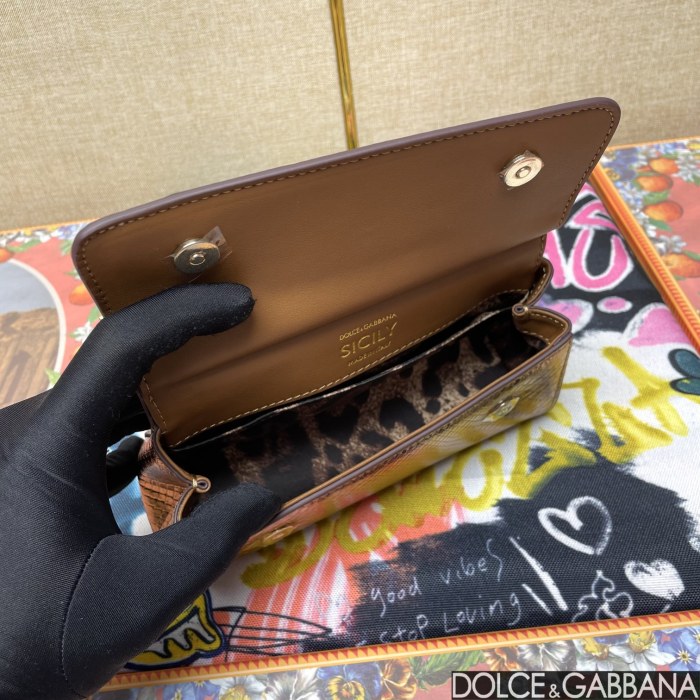 DG bag