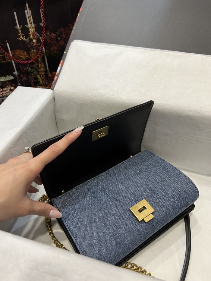 DG Bag