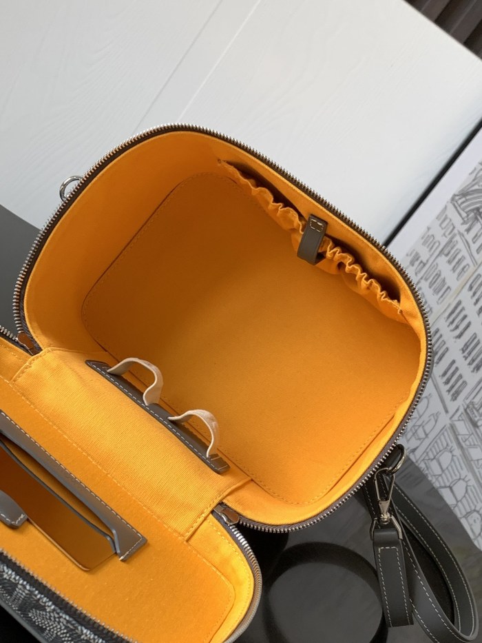 Goyard Muse makeup bag