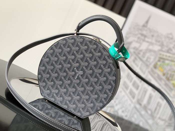 Goyard bag Alto