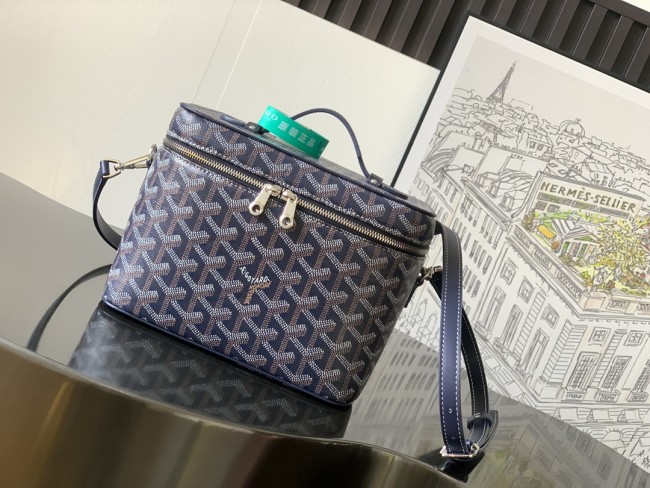 Goyard Muse makeup bag