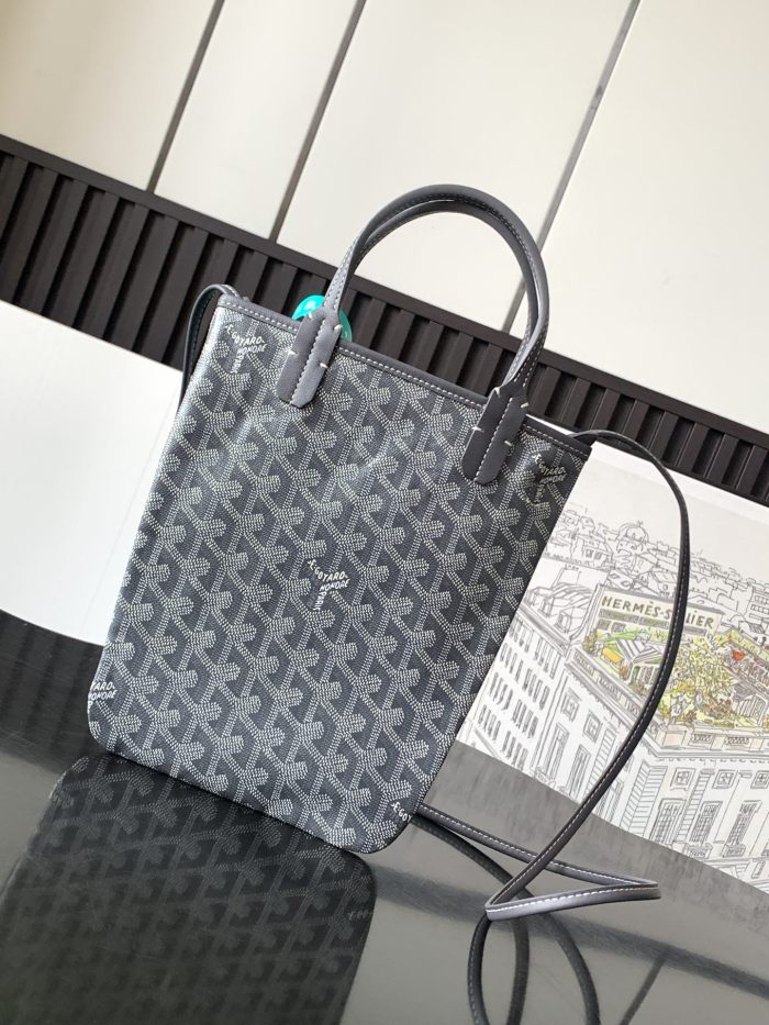 Goyard bag Poitiers