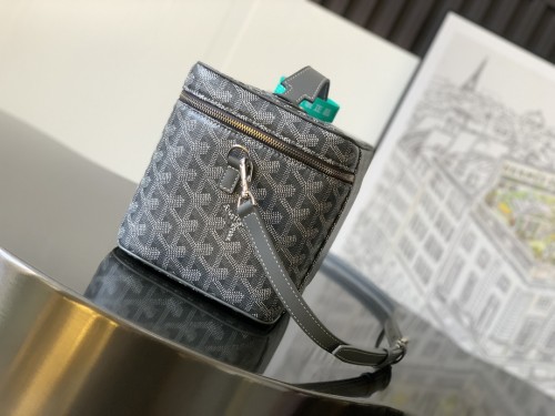 Goyard Muse makeup bag