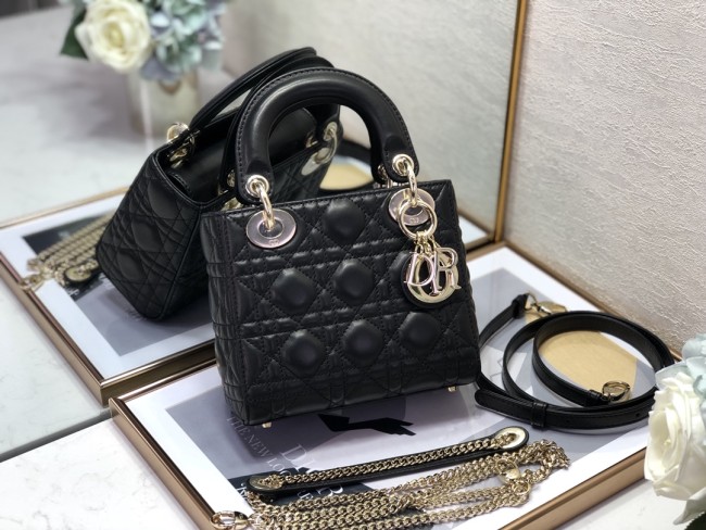 Dior bag Mini 17cm