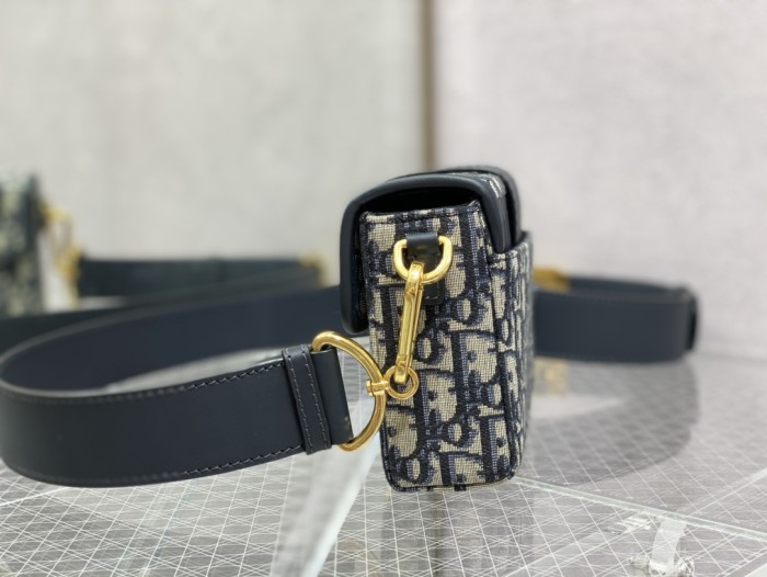 Dior bag Montaigne 17.5cm