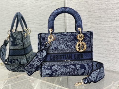 Dior bag Medium 24cm