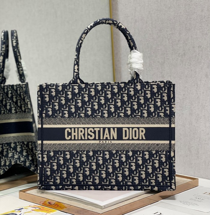 Dior Book Tote Medium