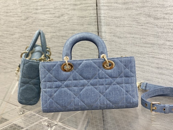 Dior bag D-joy