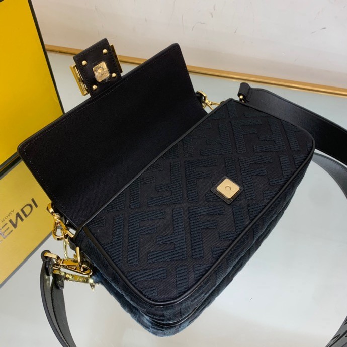  Fendi Bag