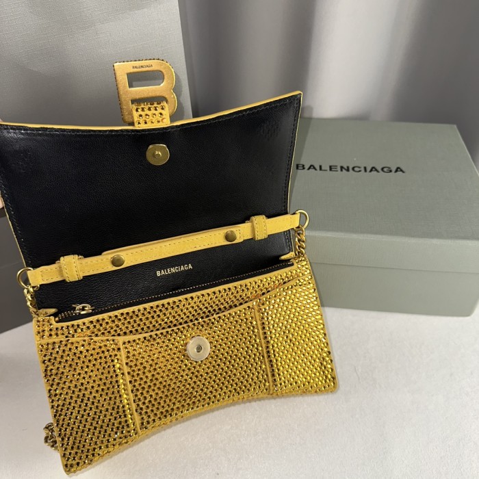  Balenciaga Hourglass