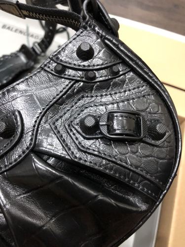 Balenciaga Bag Le Cagole Small Large