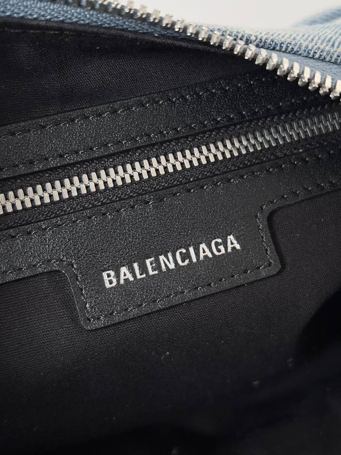 Balenciaga Bag Le Cagole Small Large