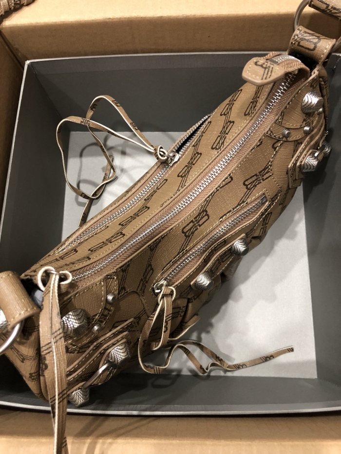 Balenciaga Bag Le Cagole Small Large