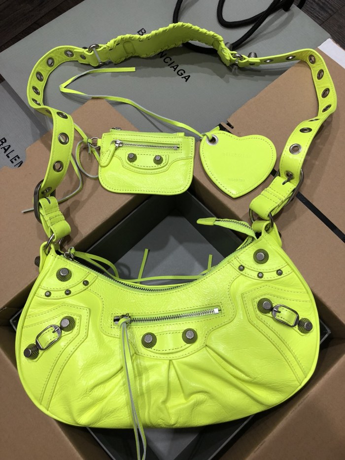 Balenciaga Bag Le Cagole Small Large