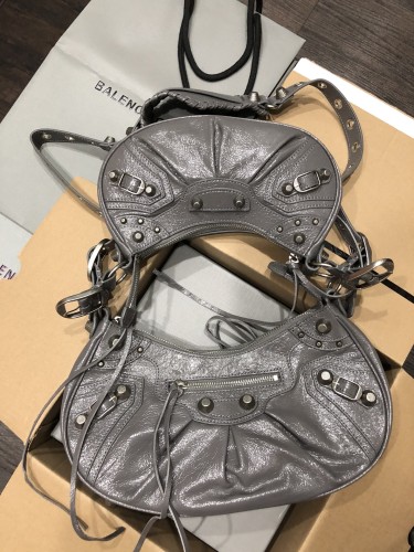 Balenciaga Bag Le Cagole Small Large