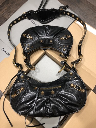 Balenciaga Bag Le Cagole Small Large