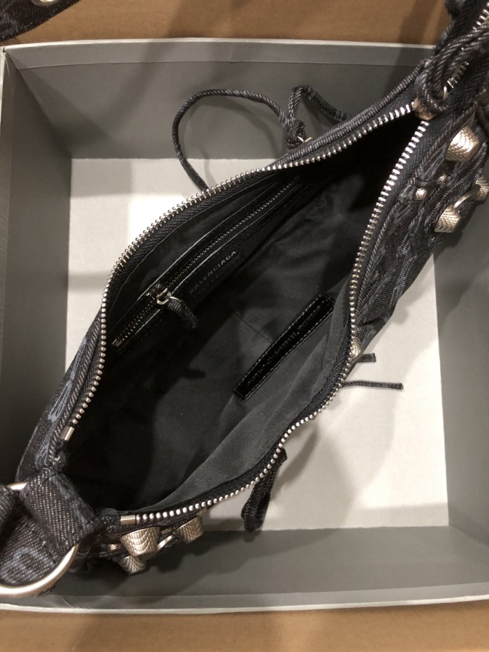 Balenciaga Bag Le Cagole Small Large