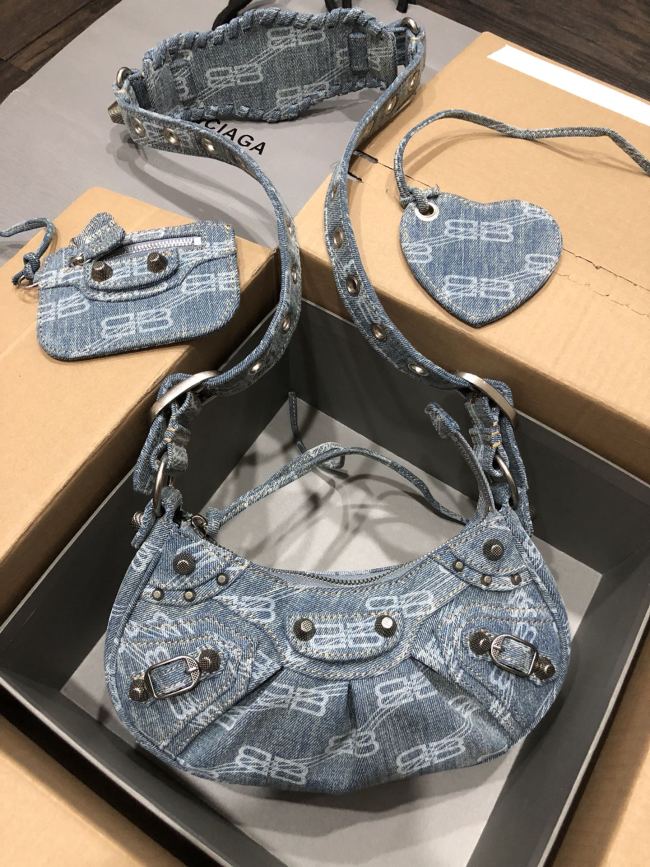Balenciaga Bag Le Cagole Small Large