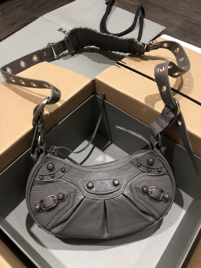Balenciaga Bag Le Cagole Small Large