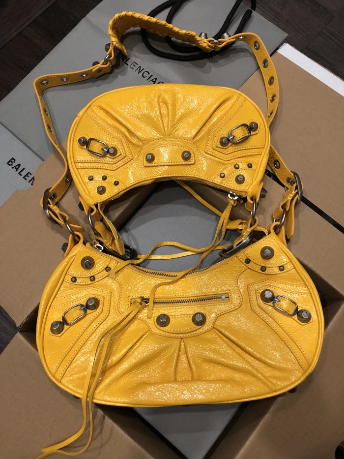 Balenciaga Bag Le Cagole Small Large