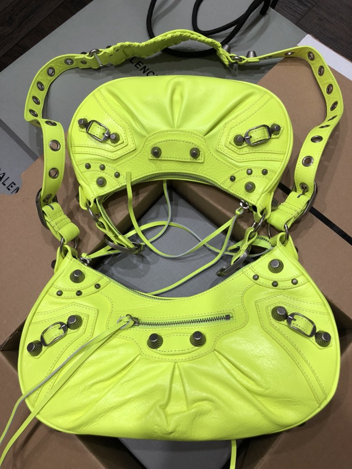 Balenciaga Bag Le Cagole Small Large