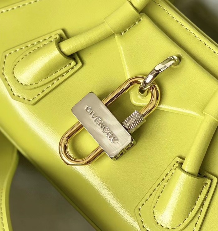 Givenchy Bag Antigona Stretch