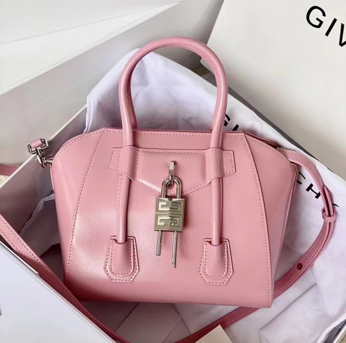 Givenchy Bag Antigona Lock