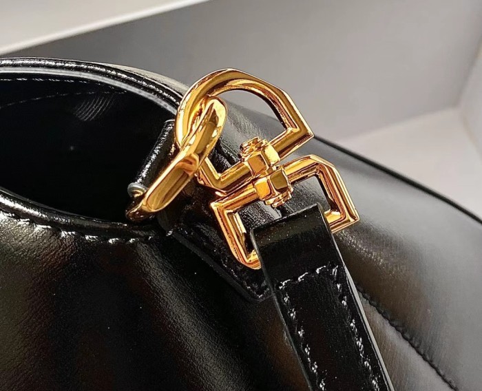 Givenchy Bag Antigona Lock