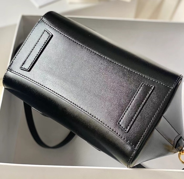 Givenchy Bag Antigona Lock