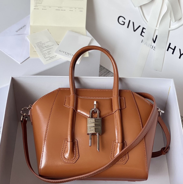 Givenchy Bag Antigona Lock