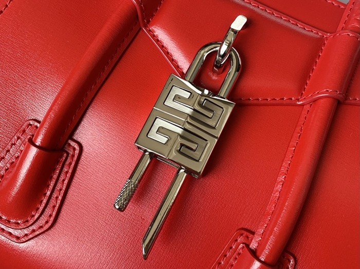 Givenchy Bag Antigona Lock