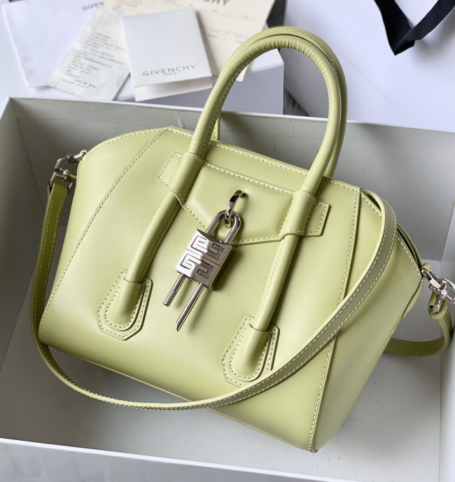 Givenchy Bag Antigona Lock