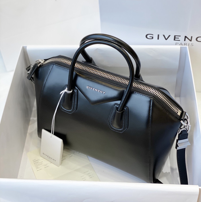 Givenchy Bag Antigona Medium 33cm