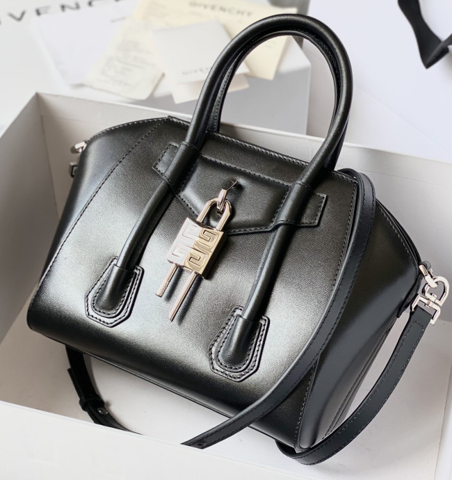 Givenchy Bag Antigona Lock