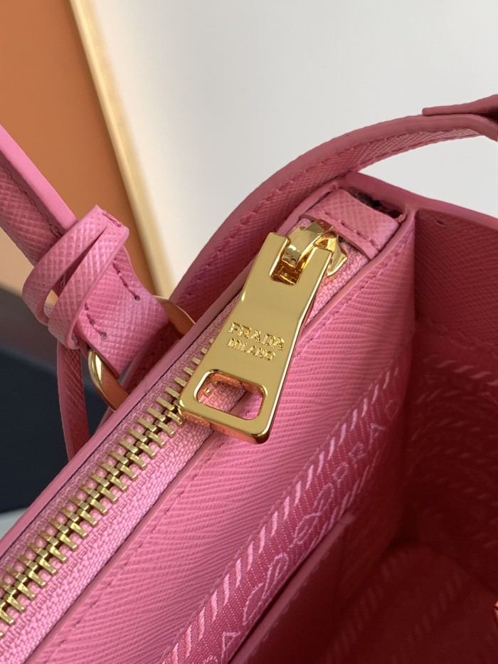 Prada Bag Galleria 
