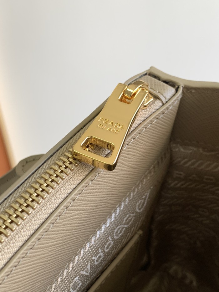  Prada Bag Galleria 