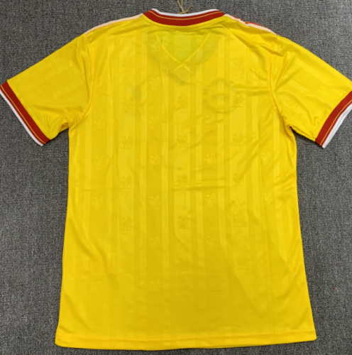 Liverpool 1985/1986 away retro shirt