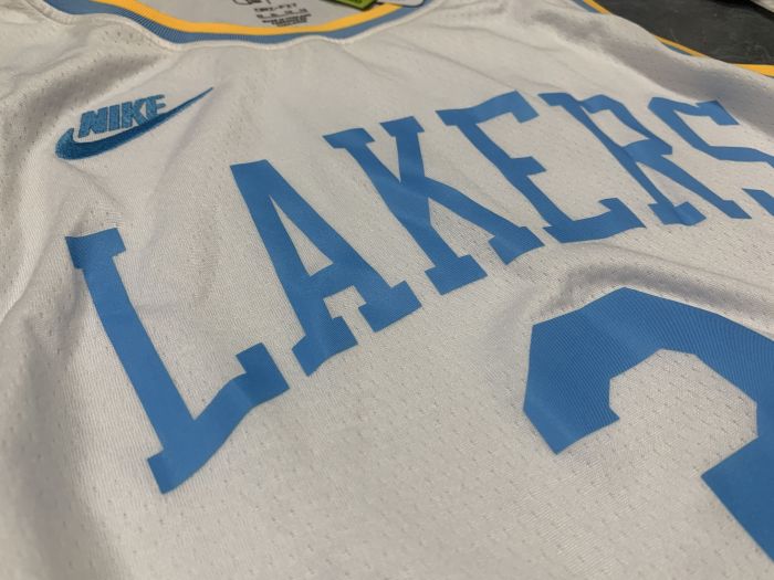 Lakers NBA Shirt Retro White Davis 3