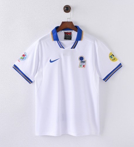 Italy 1996 retro away shirt R.BAGGIO