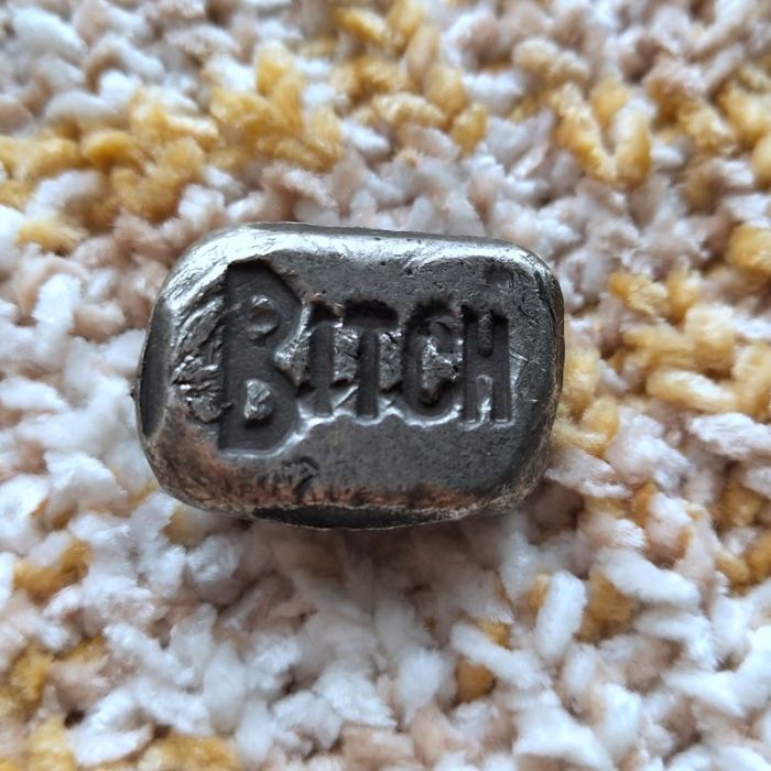 B(10) Hobo Skull 1OZ Bar BITCH Silver Plated Copy Bar