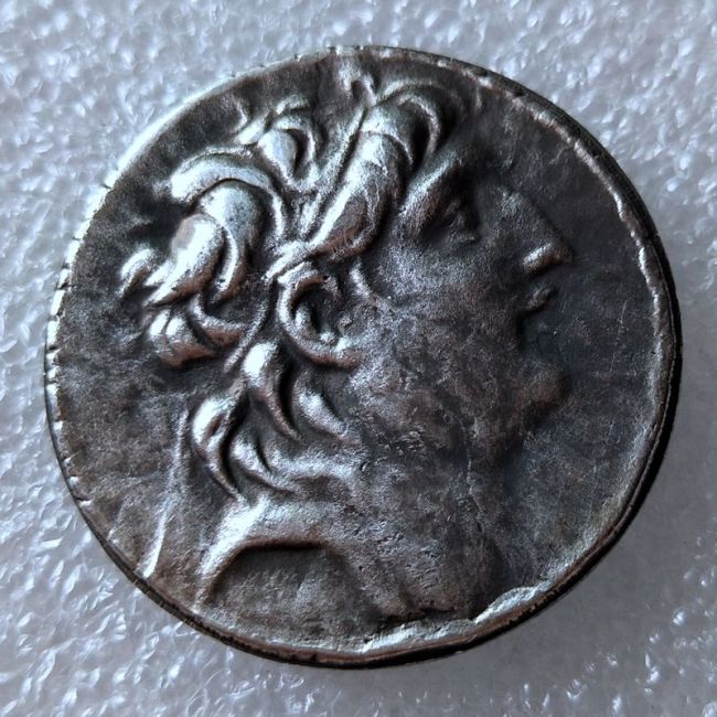 G(94)Ancient Greek Silver Plated Copy Coin About 30mm