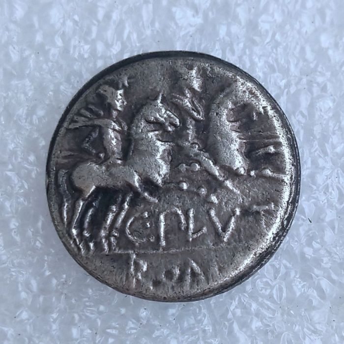 G(97)Ancient Greek Silver Plated Copy Coin About 19mm