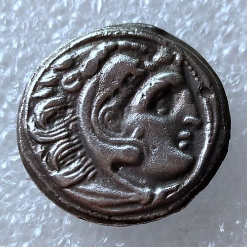 G(92)Ancient Greek Silver Plated Copy Coin About 18mm