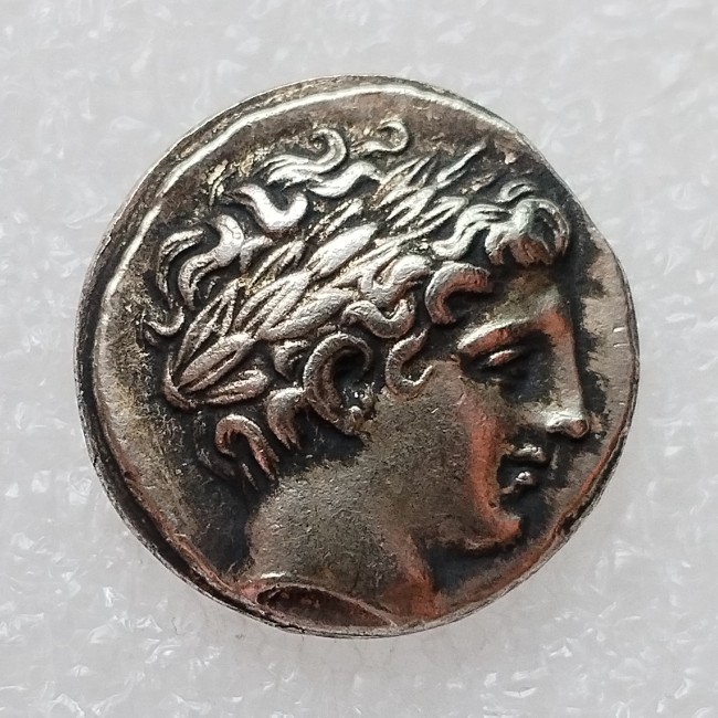 G(107)Ancient Greek Silver Plated Copy Coin About 19mm