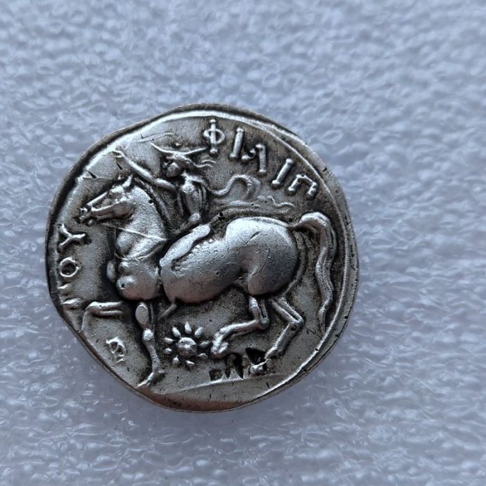 G(58)Ancient Greek Silver Plated Copy Coin