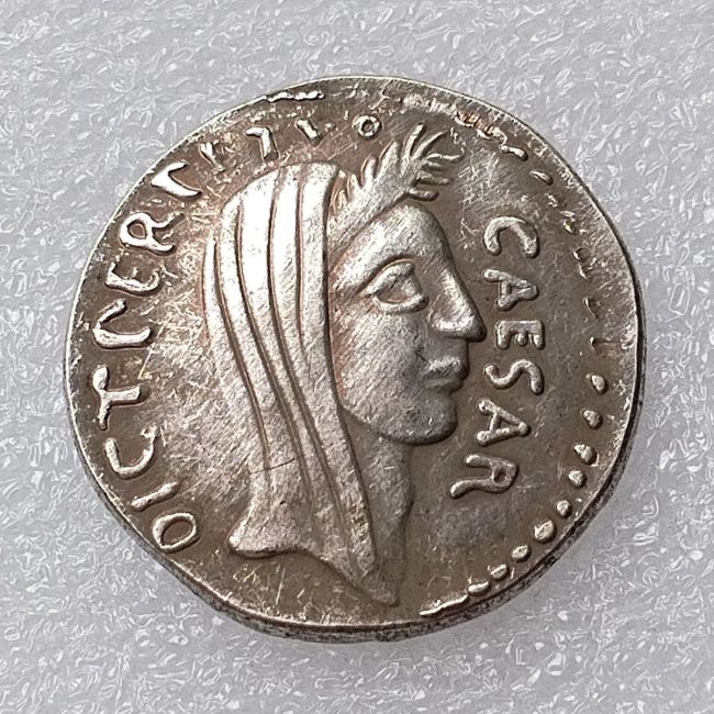 RM(42) Roman Ancient Silver Plated Copy Coins About  20mm