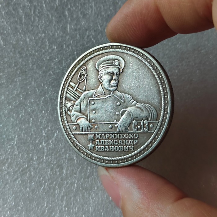 NaMaTHaA Meдanь MapuHecko AИ KOMaHдиp ПЛ-C13 KONИA B MeдU Silver Plated Copy Coin 40mm