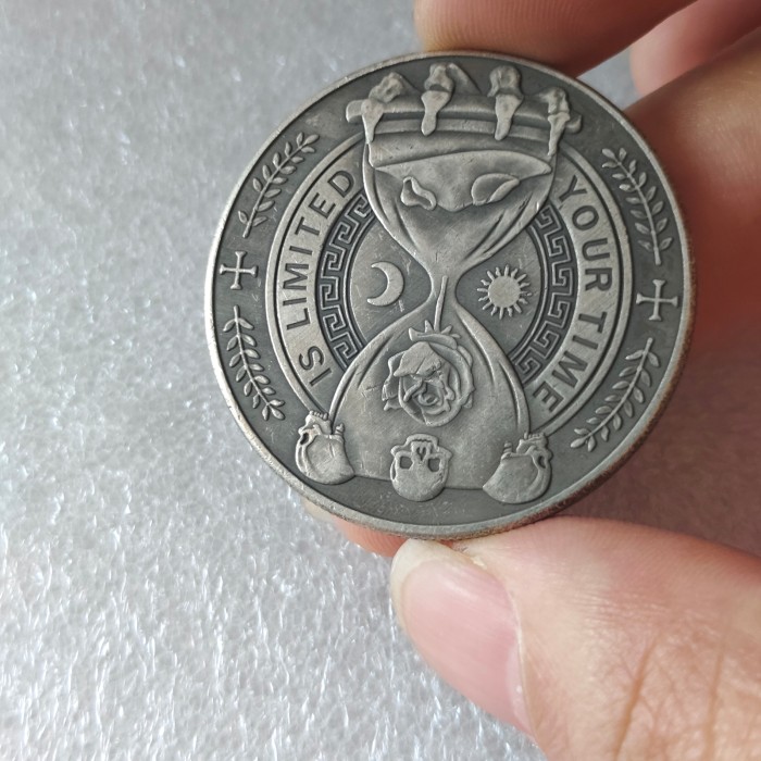 HB(337) US Morgan Silver Plated Dollar Magic Skeleton Copy Coin