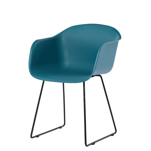 Comforrtable plastic chair with metal base