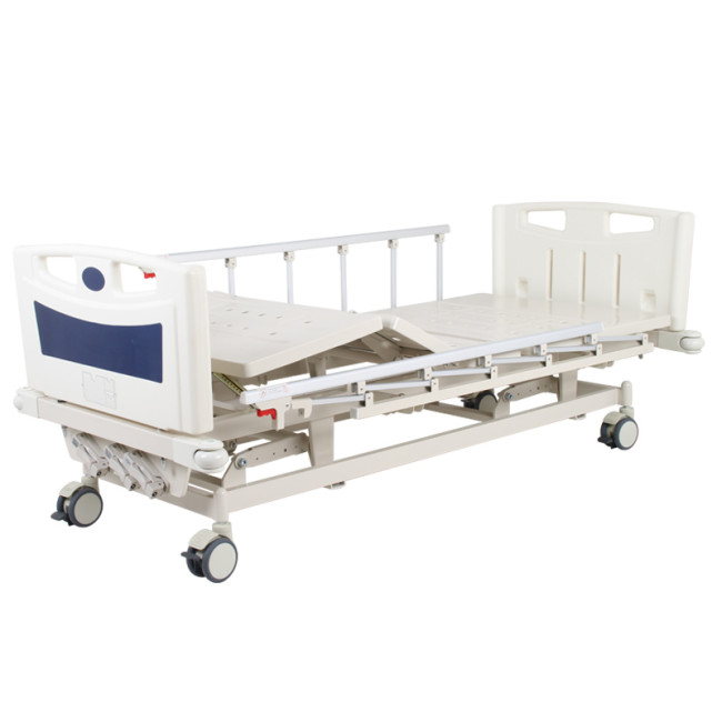 High quality 3 function  three crank manual hospital bed with secure wheels for VIP room
